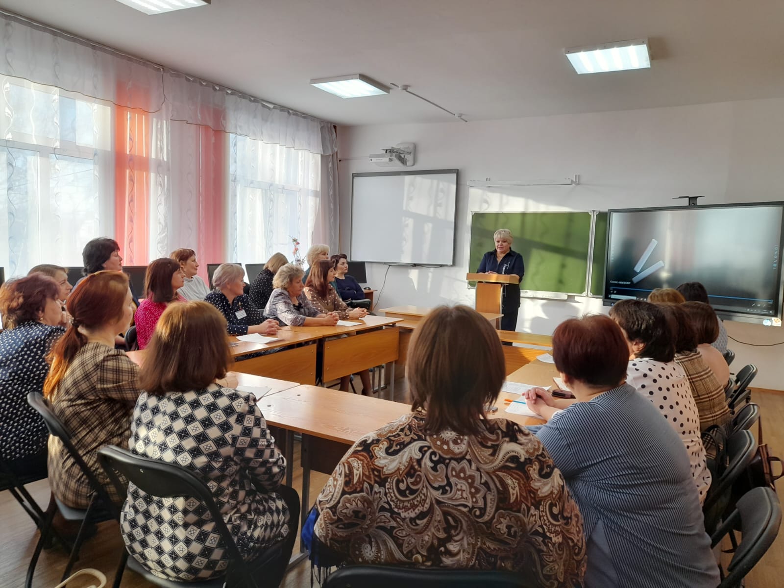 Единый  методический  день педагогических  работников  Славгородского округа.